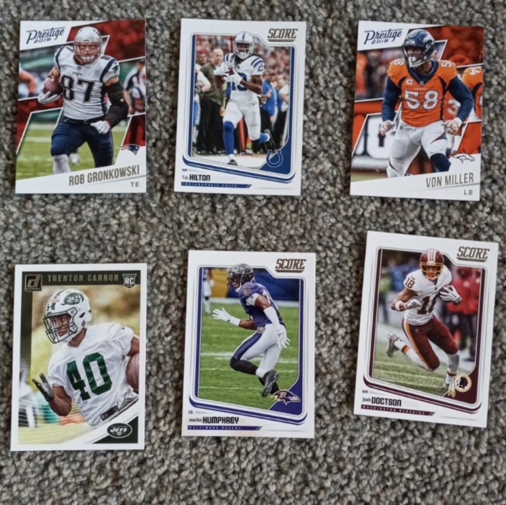 NFL Football Trading Cards Collection - Picture 5 of 6